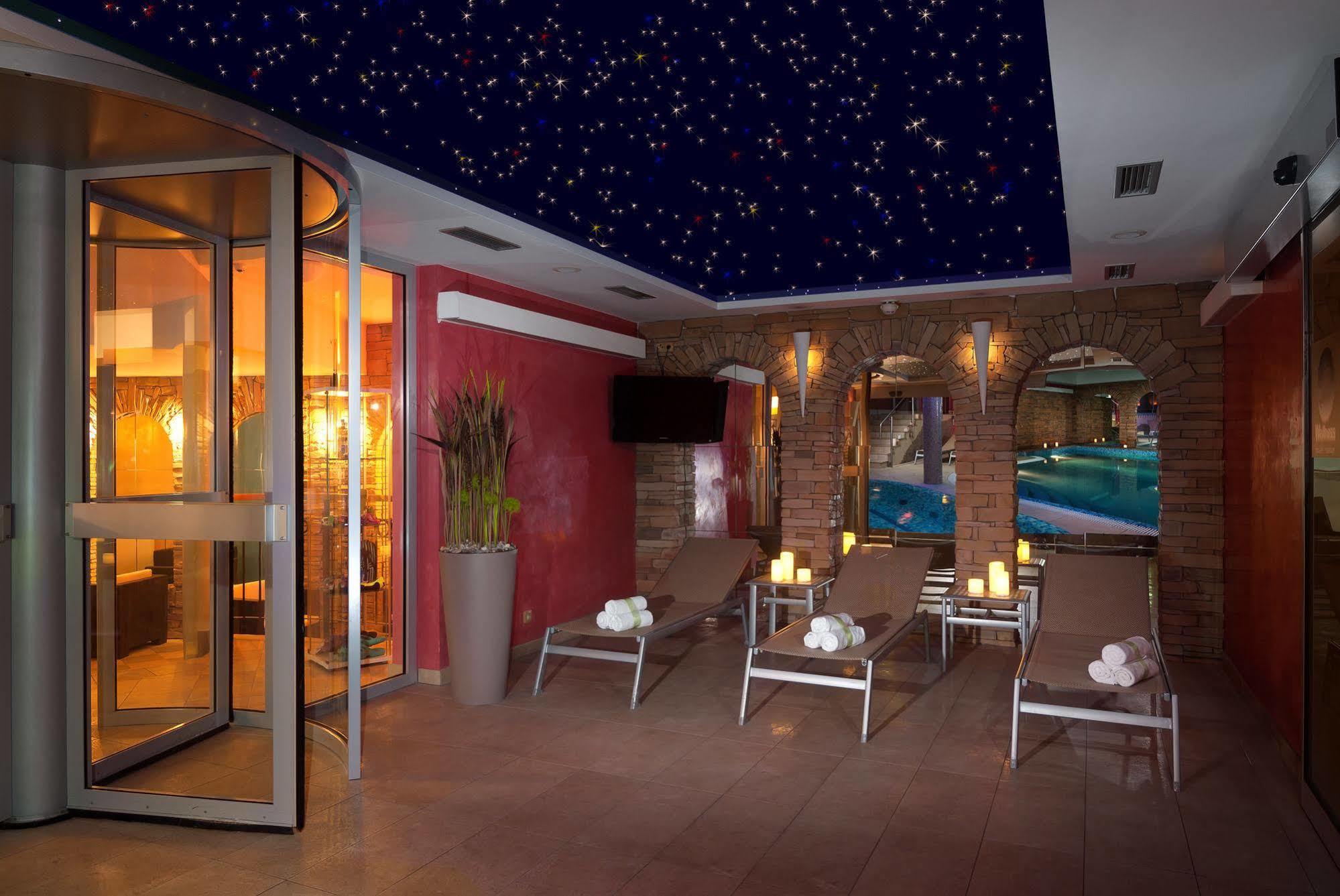 Wellness Hotel Windsor Špindlerŭv Mlýn Eksteriør bilde